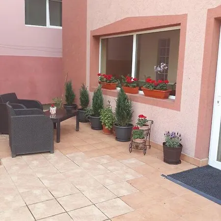 Casa Cardinal Bukarest